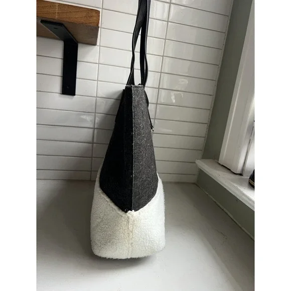 Emma Fox Caspian Shoulder Bag Tote Large Felt Sherpa Gray Cream Purse Trendy - Picture 8 of 9